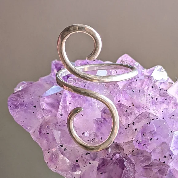 Sterling Silver Wrap Ring Artisan Crafted Hammered Curving Spiral Design - Picture 9 of 11